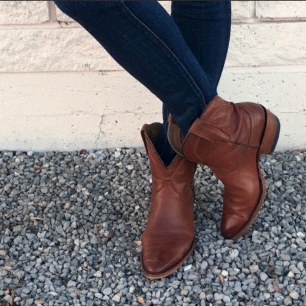 Tecovas “The Penny” Boots in Bourbon Calf, size 8